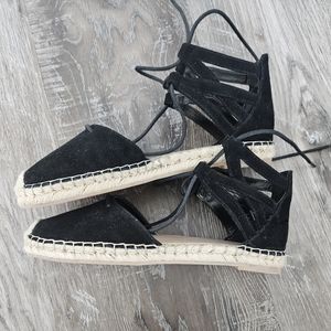 Audrey Brooke Flat Espadrille. Size 6.5.